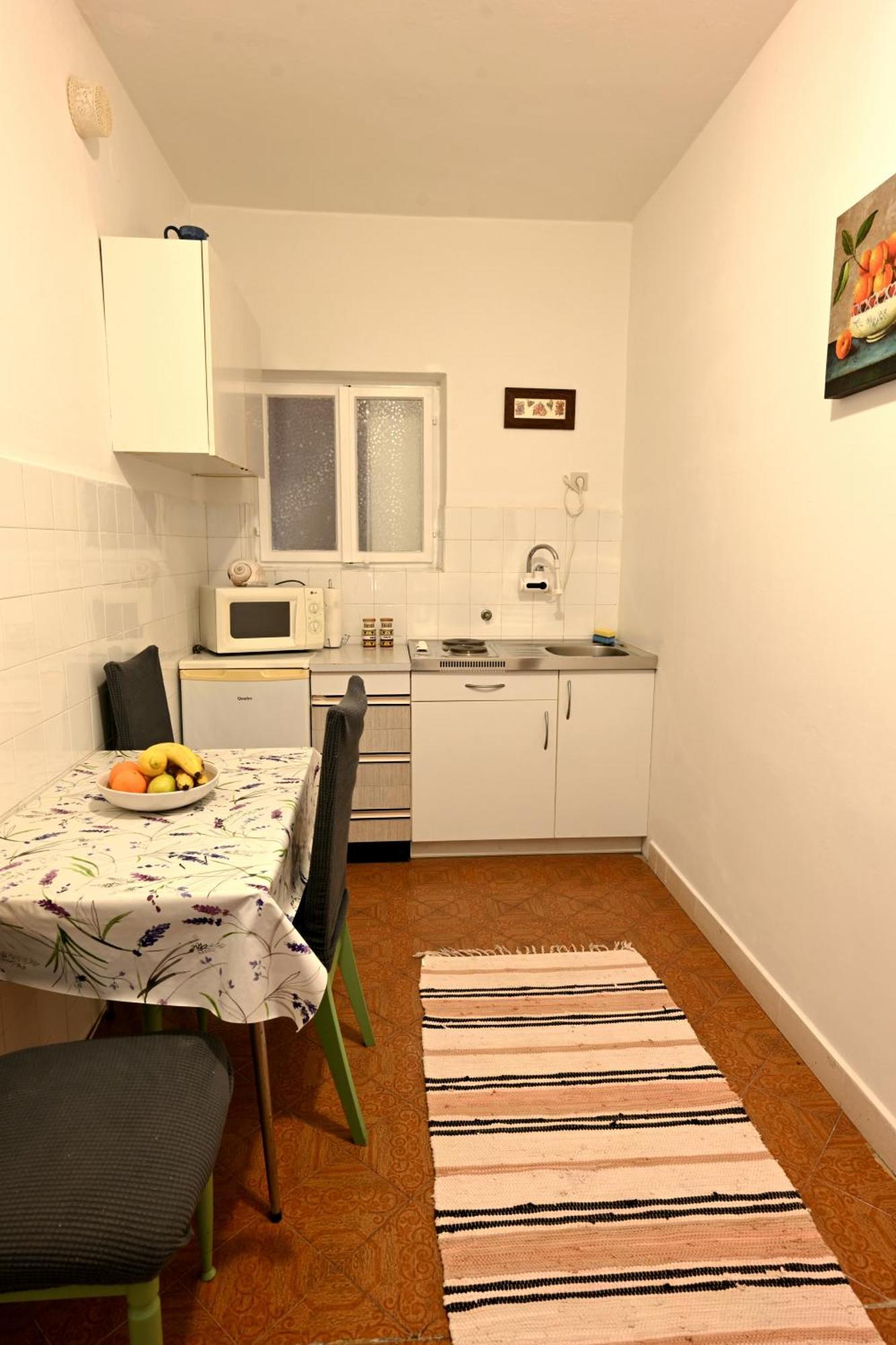 Luka's House - Zf Hvar gostionica