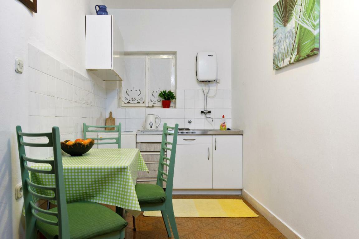 Luka's House - Zf Hvar * Hvar Town